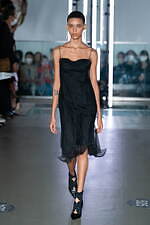 ヨウヘイ オオノ 2023年春夏コレクション - ここでは空間が時間になる｜写真19