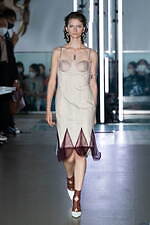 ヨウヘイ オオノ 2023年春夏コレクション - ここでは空間が時間になる｜写真21