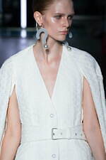 ヨウヘイ オオノ 2023年春夏コレクション - ここでは空間が時間になる｜写真24