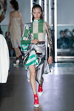 ヨウヘイ オオノ 2023年春夏コレクション - ここでは空間が時間になる｜写真30