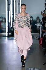 ヨウヘイ オオノ 2023年春夏コレクション - ここでは空間が時間になる｜写真33