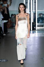 ヨウヘイ オオノ 2023年春夏コレクション - ここでは空間が時間になる｜写真43