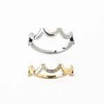 イー・エム新作エンゲージリング“太陽”のように輝くダイヤモンド、Vラインのマリッジリングも｜写真2