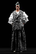 アンリアレイジ 2023年春夏コレクション - 過去と未来、リアルと仮想が交差する服｜写真58