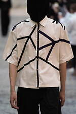 ミツル オカザキ 2023年春夏コレクション、夕陽に捧げるピースサイン｜写真9