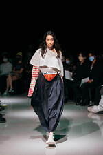 ベースマーク 2023年春夏コレクション、“広角レンズ”を覗き込んだ世界へ｜写真1