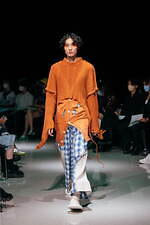 ベースマーク 2023年春夏コレクション、“広角レンズ”を覗き込んだ世界へ｜写真5