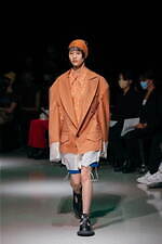 ベースマーク 2023年春夏コレクション、“広角レンズ”を覗き込んだ世界へ｜写真6