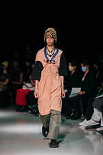 ベースマーク 2023年春夏コレクション、“広角レンズ”を覗き込んだ世界へ｜写真7