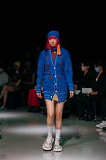 ベースマーク 2023年春夏コレクション、“広角レンズ”を覗き込んだ世界へ｜写真16