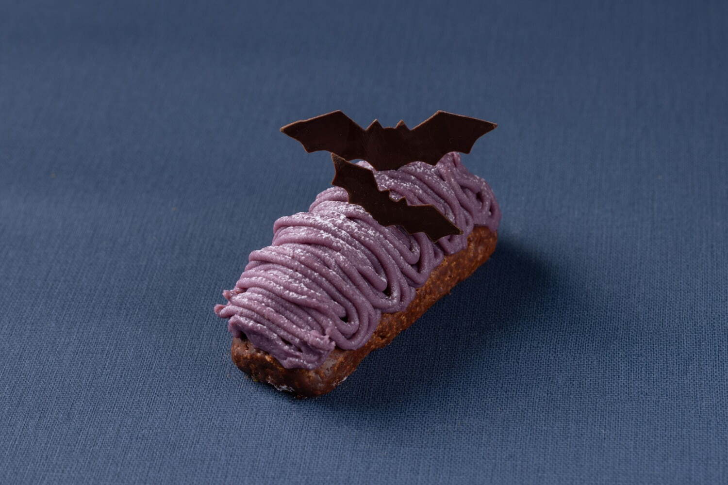 グランド ハイアット 東京のハロウィンスイーツ、“かぼちゃ”型パリブレスト＆紫芋モンブラン｜写真3