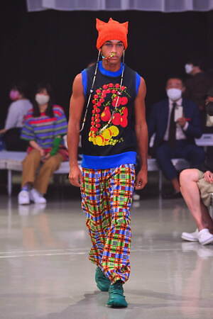 ワタル トミナガ(WATARU TOMINAGA) 2023年春夏ウィメンズ&メンズコレクション  - 写真11