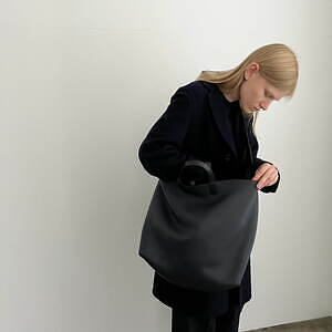 アエタ(Aeta) 2022-23年秋冬ウィメンズ&メンズコレクション  - 写真3