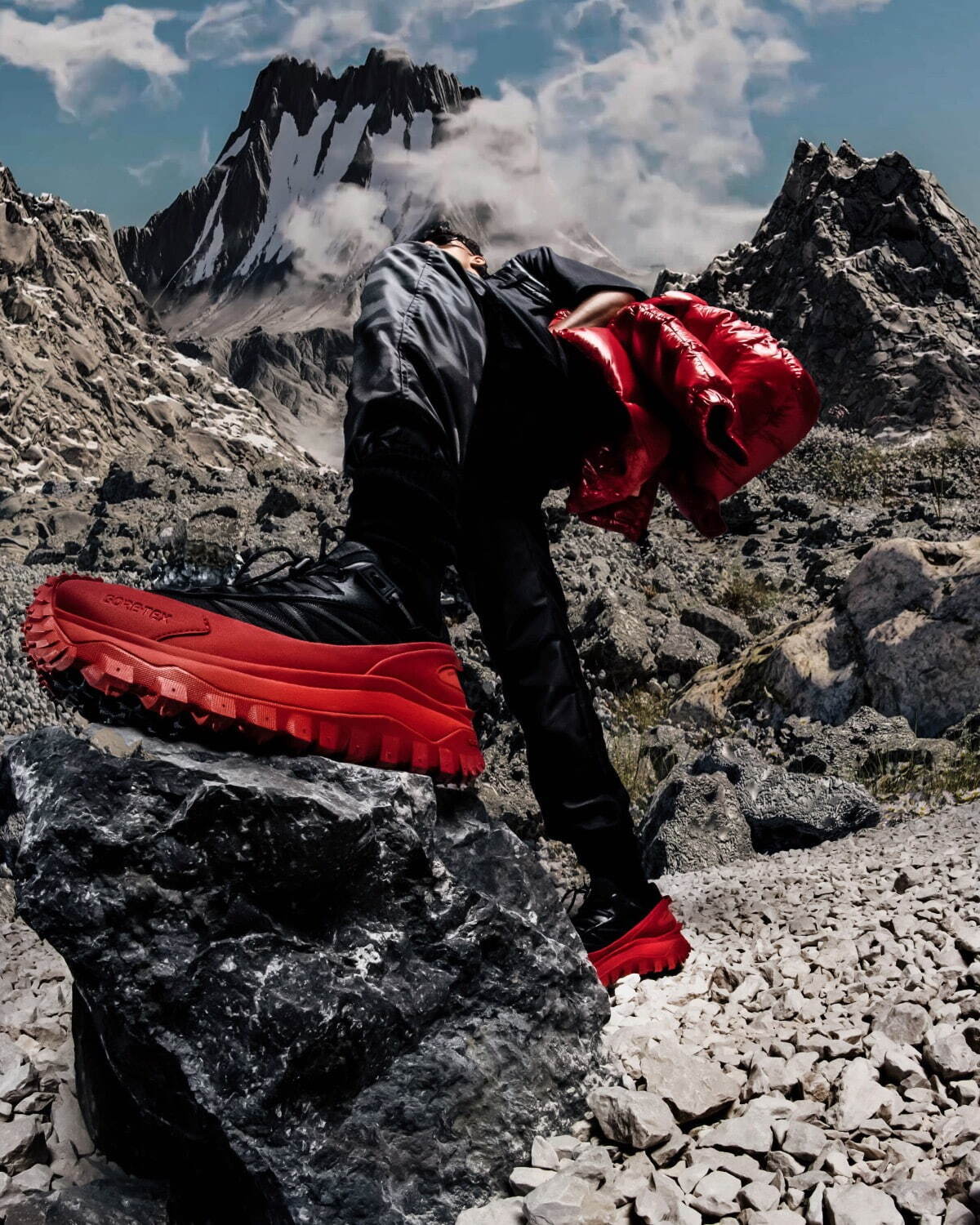 【MONCLER】スノーブーツ トレイルグリップハイカットブーツ MONCLER モンクレール スノーブーツ メンズ ブーツ ゴアテックス