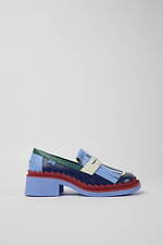 カンペール22年秋冬新作、”左右非対称”デザインのタッセルローファー＆厚底ヒールローファー｜写真11