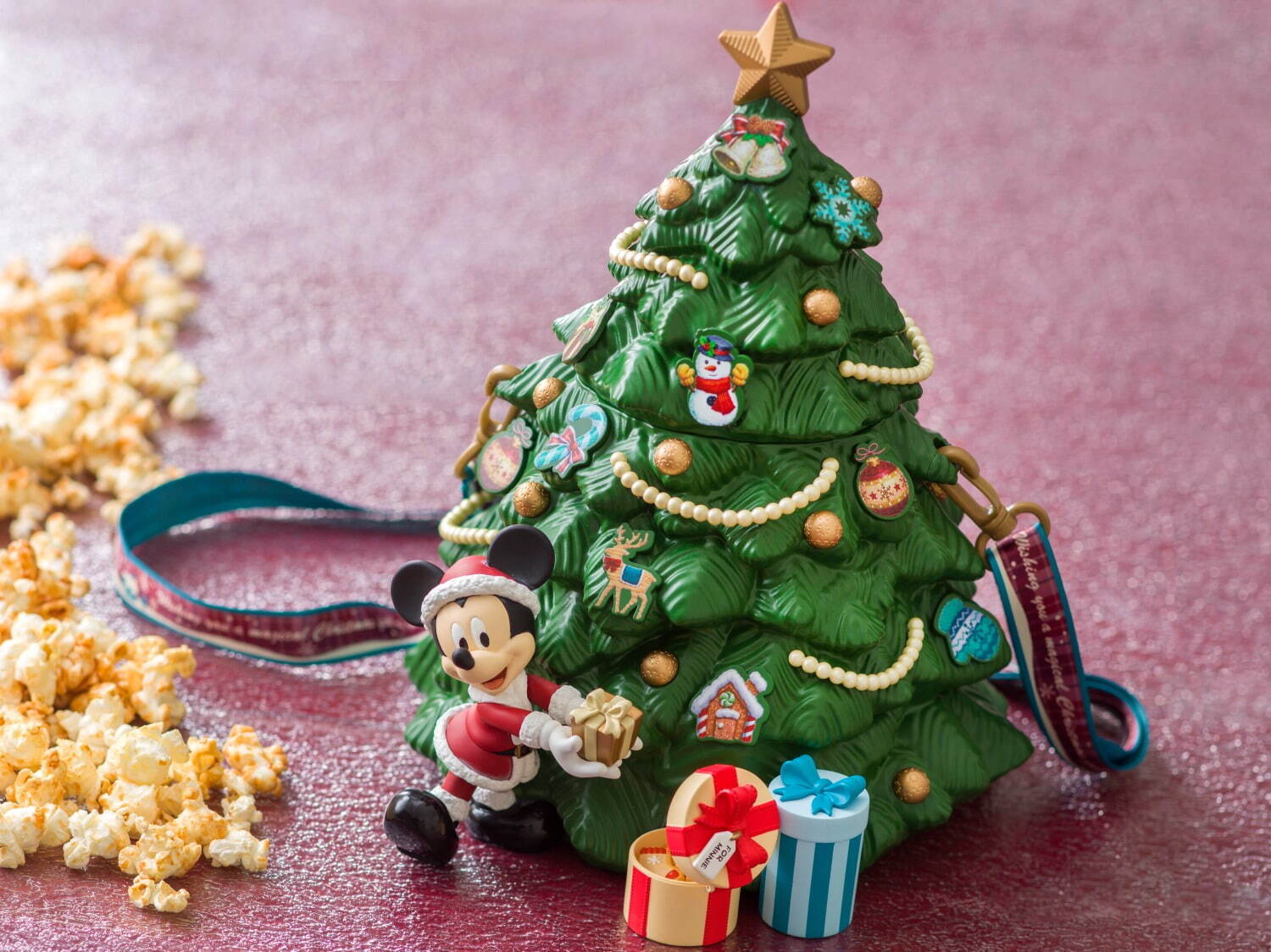 東京ディズニーリゾート「ディズニー・クリスマス」3年ぶりに開催、パレードやスペシャルグッズ＆メニュー｜写真29