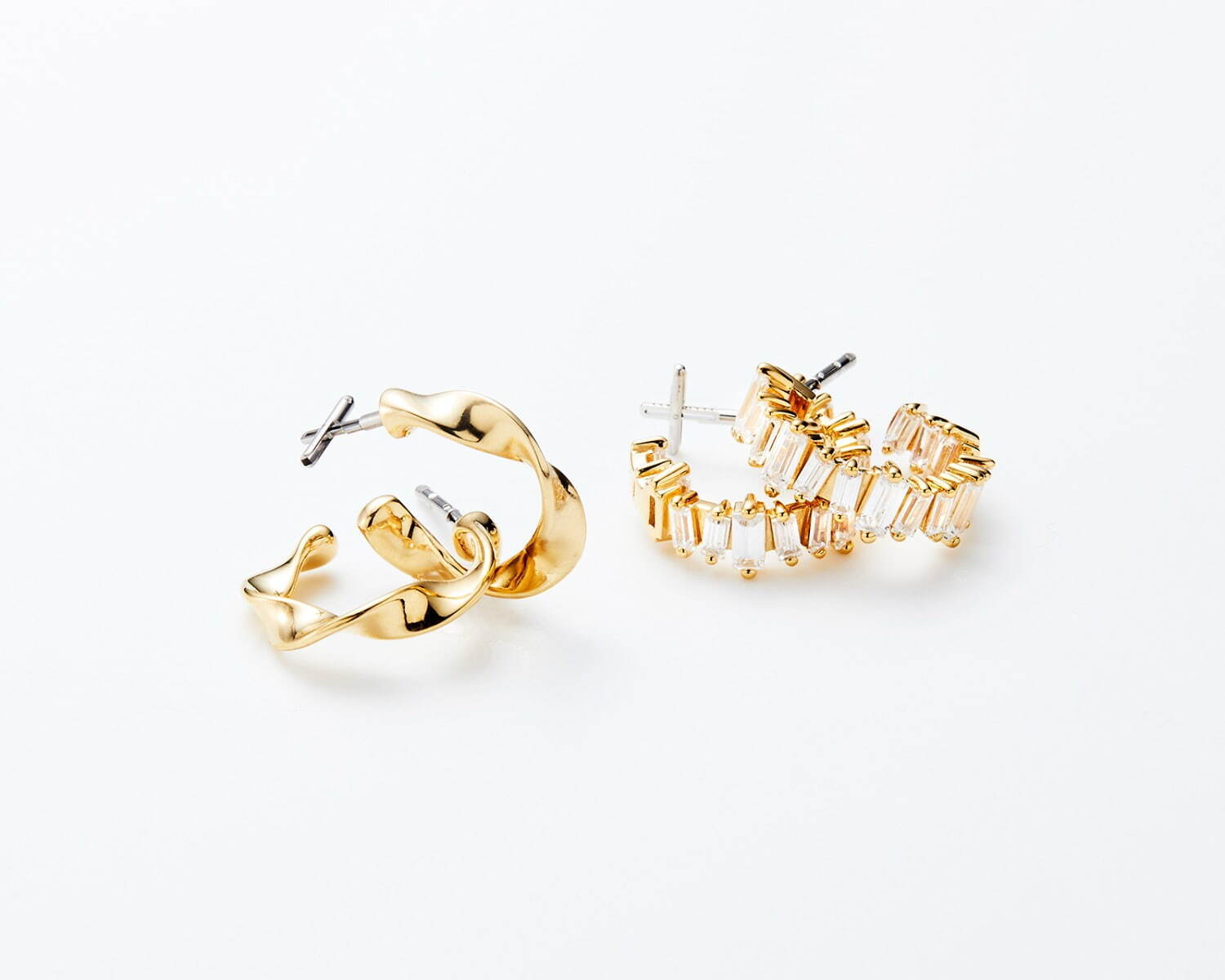 落ちないピアス”「バックレス」からイナズマモチーフの新作ピアスなど 販促セール baqless(バックレス)Honesty 4.0mm Gold ピアス(両耳用)