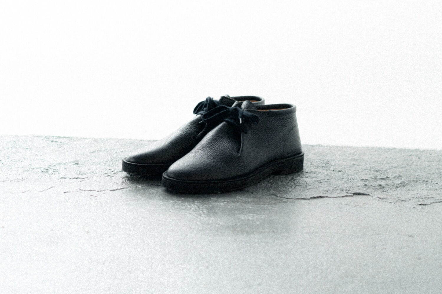 パドモア＆バーンズのユナイテッドアローズ別注ブーツ、一枚革で仕上げた“包み込まれるような”履き心地｜写真1