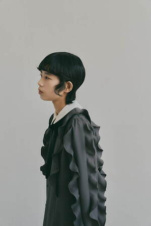 ヒュー・デイ・トゥ・イブニング	(hue DAY TO EVENING) 2022-23年秋冬ウィメンズコレクション  - 写真11