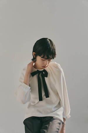 ヒュー・デイ・トゥ・イブニング	(hue DAY TO EVENING) 2022-23年秋冬ウィメンズコレクション  - 写真41