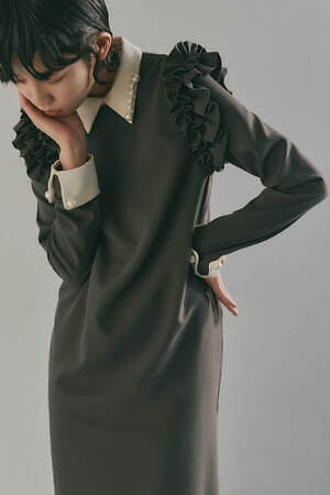 ヒュー・デイ・トゥ・イブニング	(hue DAY TO EVENING) 2022-23年秋冬ウィメンズコレクション  - 写真43