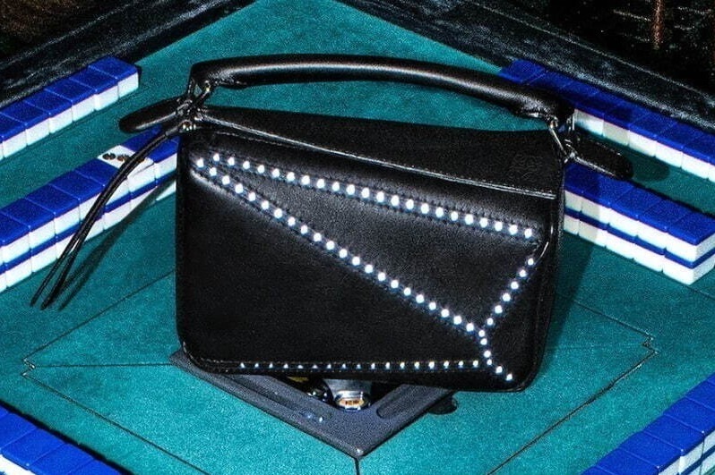 ハイブランドの「メンズバッグ」2022年秋冬特集、おしゃれな小さめショルダーから上質な革製鞄まで