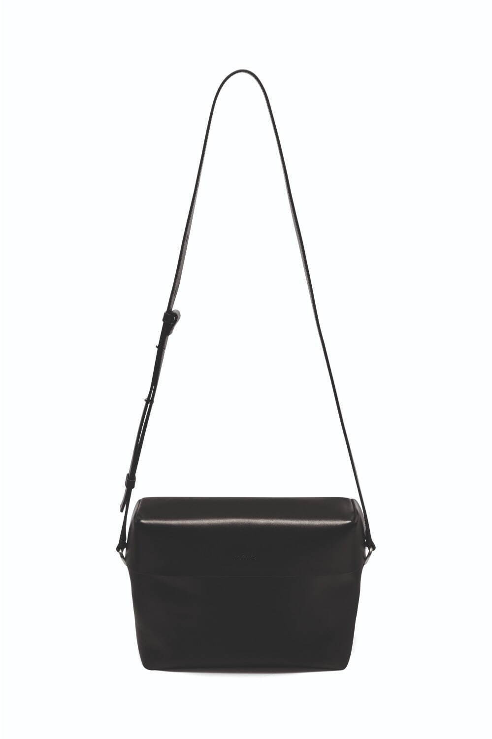 ハイブランドの「メンズバッグ」2022年秋冬特集、おしゃれな小さめショルダーから上質な革製鞄まで｜写真13