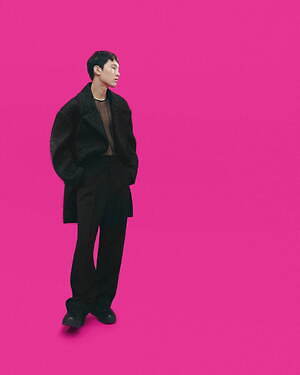 ヴァレンティノ(VALENTINO) ピンクPP｜写真4
