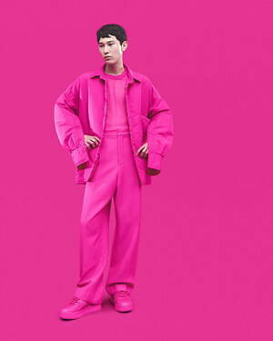 ヴァレンティノ(VALENTINO) ピンクPP｜写真10
