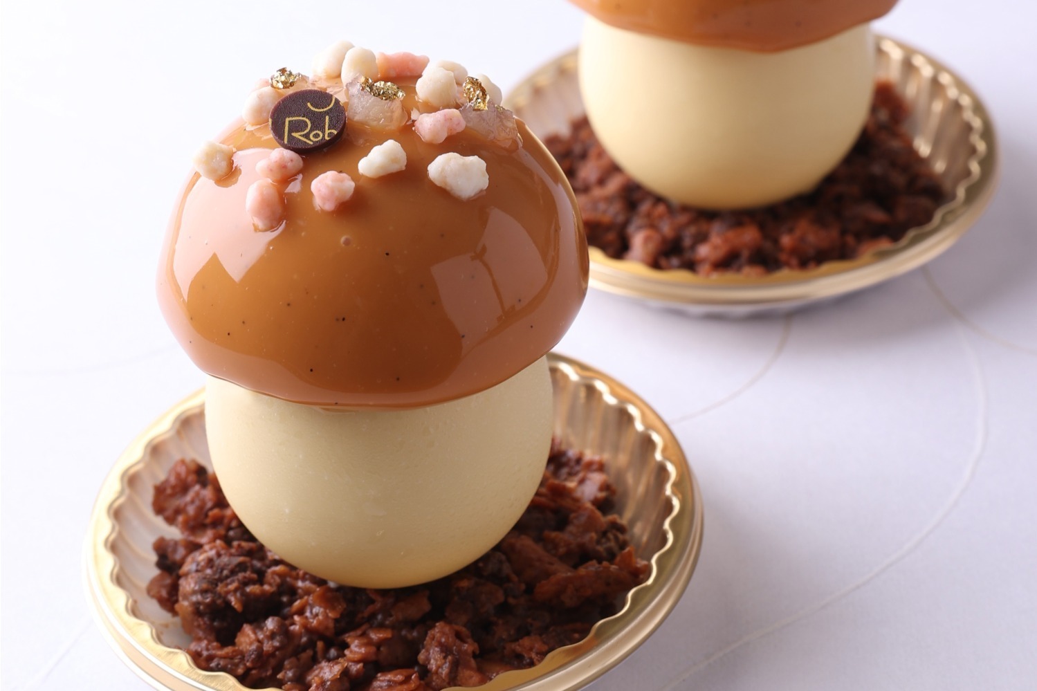 ジョエル・ロブション秋限定“キノコ”型スイーツ、マロン香る二層のムース＆クリーム