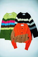 ブソル“糸をミックス”暖かなカーディガン＆ネームの非対称ニット、レイ ビームス別注で｜写真3