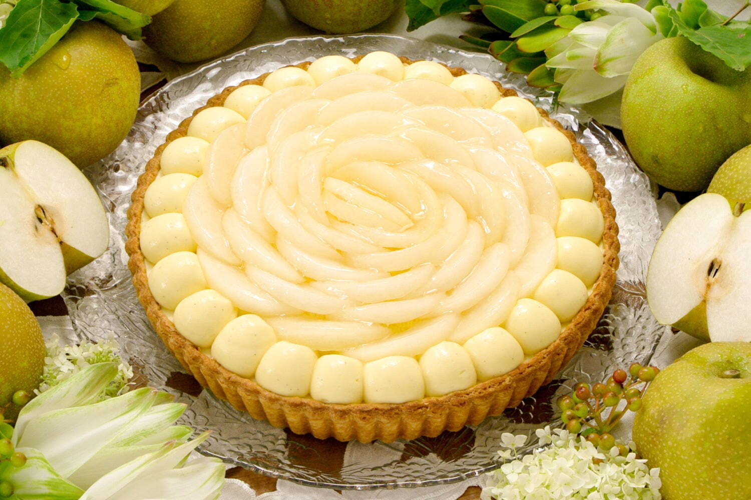 キル フェ ボン「茨城県産 和梨“恵水”のタルト」シャリシャリ＆ジューシーな和梨を約1.5玉使用