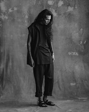 クジャク(kujaku) 2023年春夏メンズコレクション  - 写真1