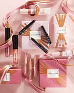 ローラ メルシエ22年クリスマスコフレ、限定フェイス＆チークパレットや人気ベースメイクセット｜写真1