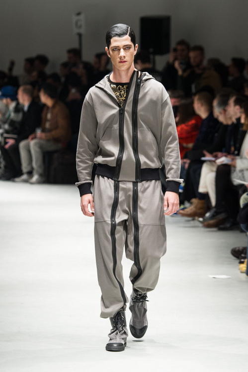 ヴィヴィアン・ウエストウッド マン(Vivienne Westwood MAN) 2014-15年秋冬メンズコレクション  - 写真2