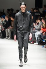 ヴィヴィアン・ウエストウッド マン 2014-15年秋冬コレクション - 鍵はセットアップとハイブリッド｜写真1