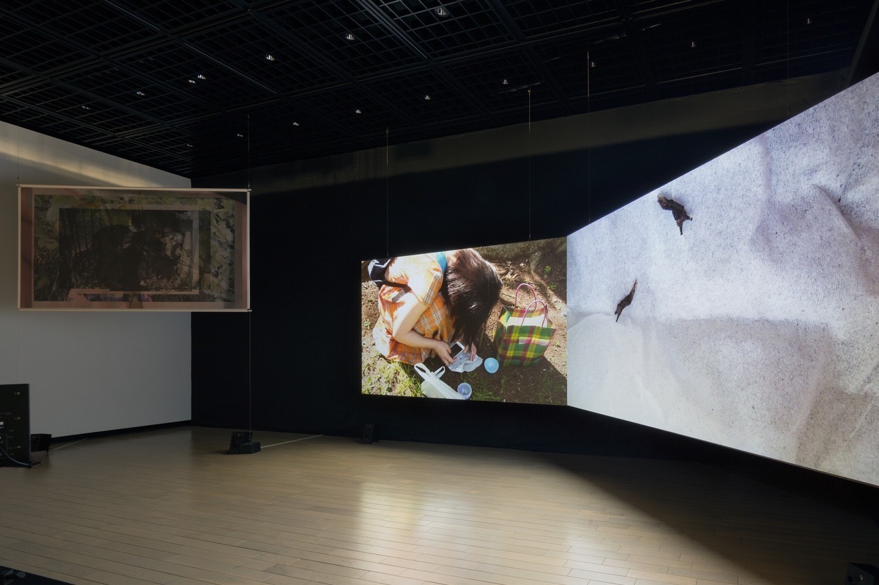 美術館｜青柳菜摘の個展が十和田市現代美術館「space」ほかで、“架空の航海日誌”をテーマに映像表現を展開