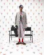 トム ブラウン新作“ロブスター”バックパック、上質レザー＆ストライプの裏地｜写真4