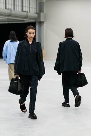 N.ハリウッド コンパイル(N.HOOLYWOOD COMPILE) 2023年春夏ウィメンズ&メンズコレクション  - 写真17