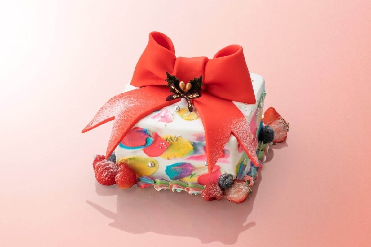 渋谷ヒカリエ ShinQsのクリスマスケーキ2022、“特大リボン”や“木彫り風クマ”のケーキ