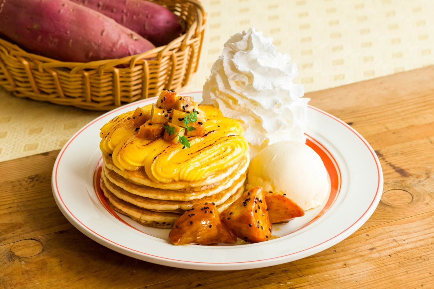 エッグスンシングス さつまいも尽くし の秋限定パンケーキ 蜜たっぷり大学芋 スイートポテト ファッションプレス エッグスンシングス さつまいも尽くし の秋限定パンケーキ 蜜たっぷり大学芋 スイートポテト ファッションプレス