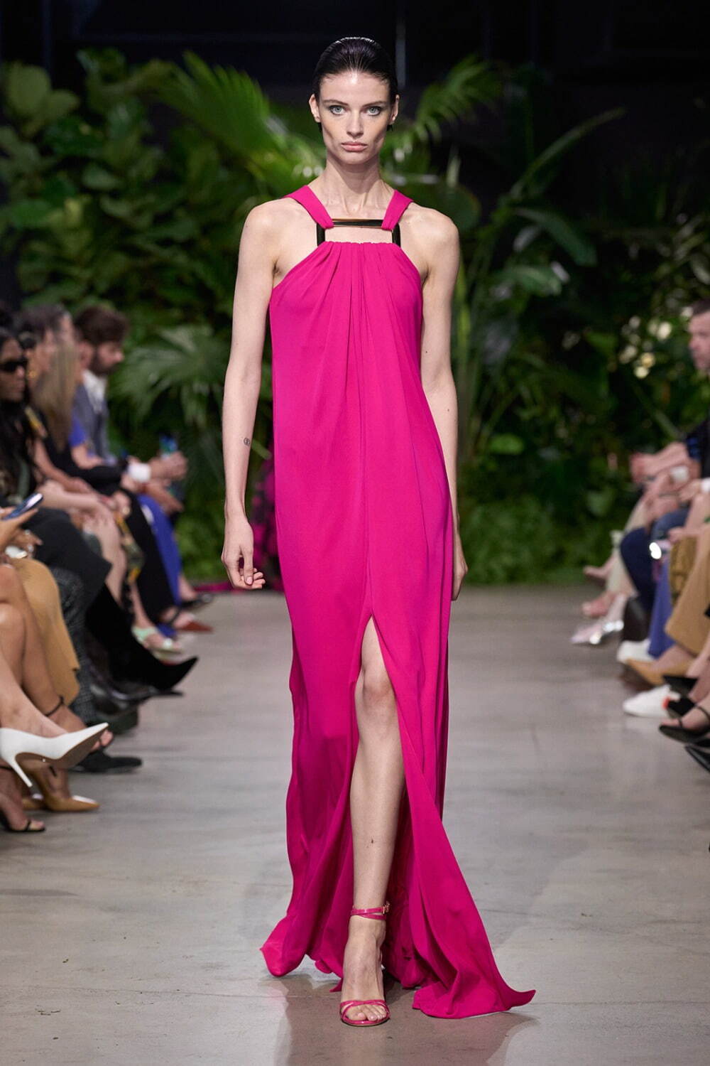 マイケル・コース 2023年春夏<span>コレクション</span> - 写真21