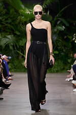 マイケル・コース コレクション 2023年春夏コレクション、都会とリゾートスタイルの融合｜写真19