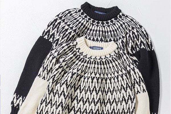 クルーネックニット｜ガンジー ウーレンズのビューティ＆ユース別注ウィメンズニット、モノトーンのノルディック柄で