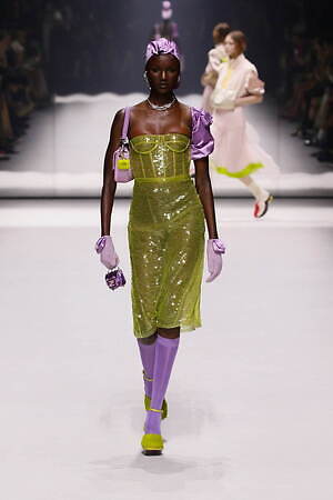 フェンディ バゲット25周年 記念コレクション(FENDI BAGUETTE 25TH ANNIVERSARY COLLECTIONS) 2022年冬ウィメンズ&メンズコレクション  - 写真12