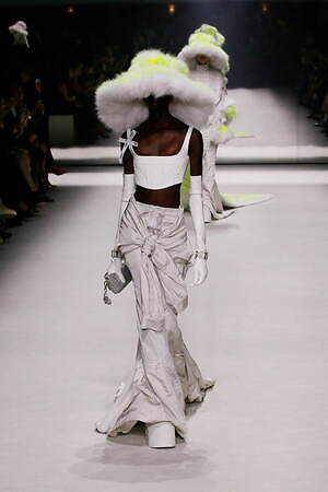 フェンディ バゲット25周年 記念コレクション(FENDI BAGUETTE 25TH ANNIVERSARY COLLECTIONS) 2022年冬ウィメンズ&メンズコレクション  - 写真52