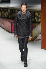 ロベルト カヴァリ 2014-15年秋冬メンズコレクション - 冒険心が取り払ったエレガンスの枠組み｜写真20