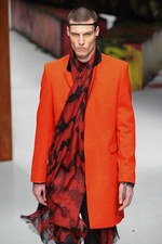 ロベルト カヴァリ 2014-15年秋冬メンズコレクション - 冒険心が取り払ったエレガンスの枠組み｜写真35