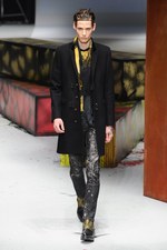 ロベルト カヴァリ 2014-15年秋冬メンズコレクション - 冒険心が取り払ったエレガンスの枠組み｜写真39