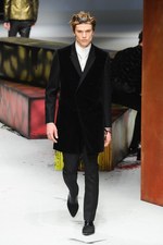 ロベルト カヴァリ 2014-15年秋冬メンズコレクション - 冒険心が取り払ったエレガンスの枠組み｜写真52